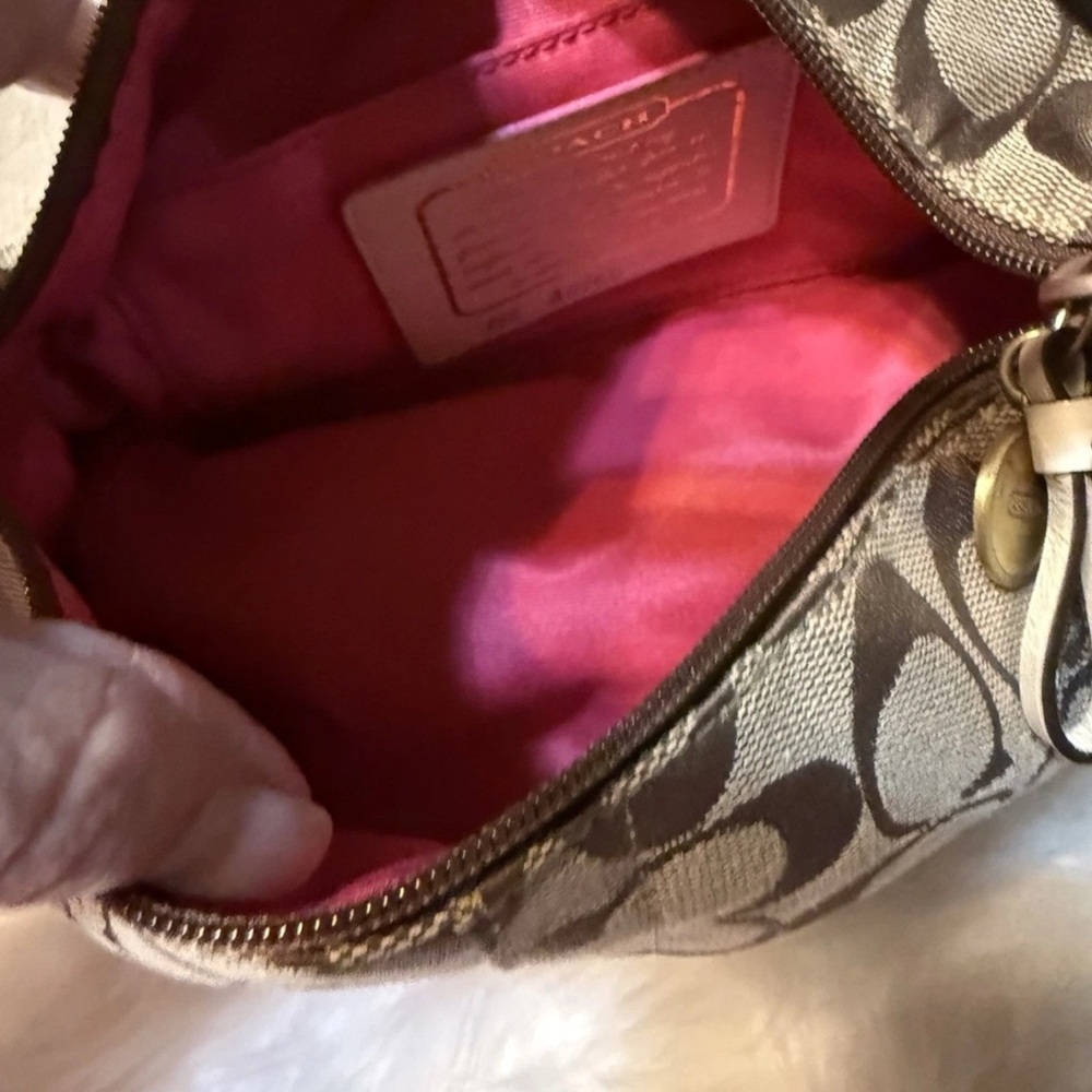 Coach Signature Canvas Shoulder Bag with Colorful Accents - Picture 5 of 12